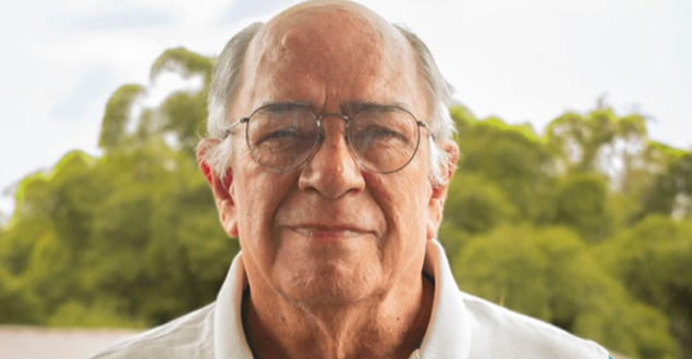 Padre Eduardo Vega S.J. SELAVIP